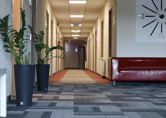 Only 15 Minutes To City Center, Free Secure Parking